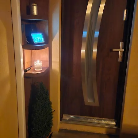 Cosy Hideaway Apartment *